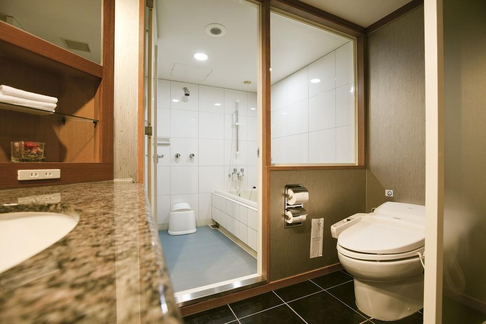 Takakura Hotel Fukuoka Εξωτερικό φωτογραφία